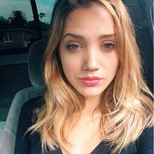 Meet your Posher, Roxanne